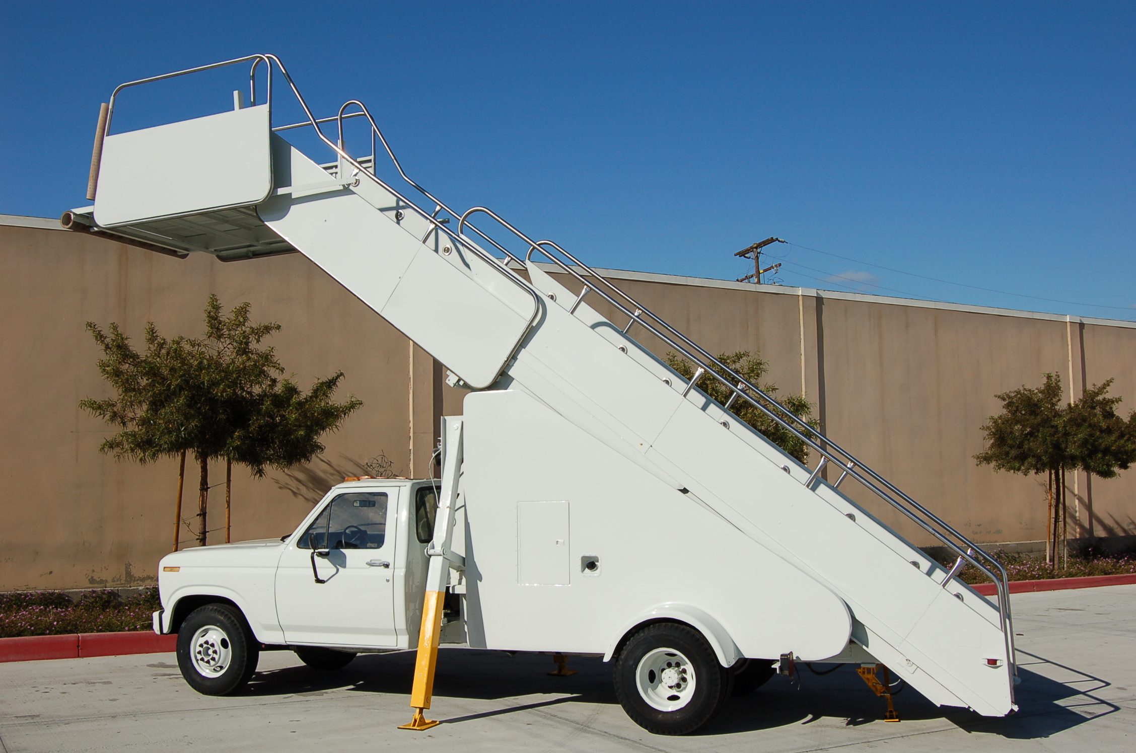nordco 3003 stair truck
